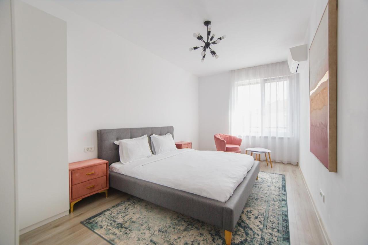 Perfect Harmony At Eas Residence Орадеа Екстериор снимка